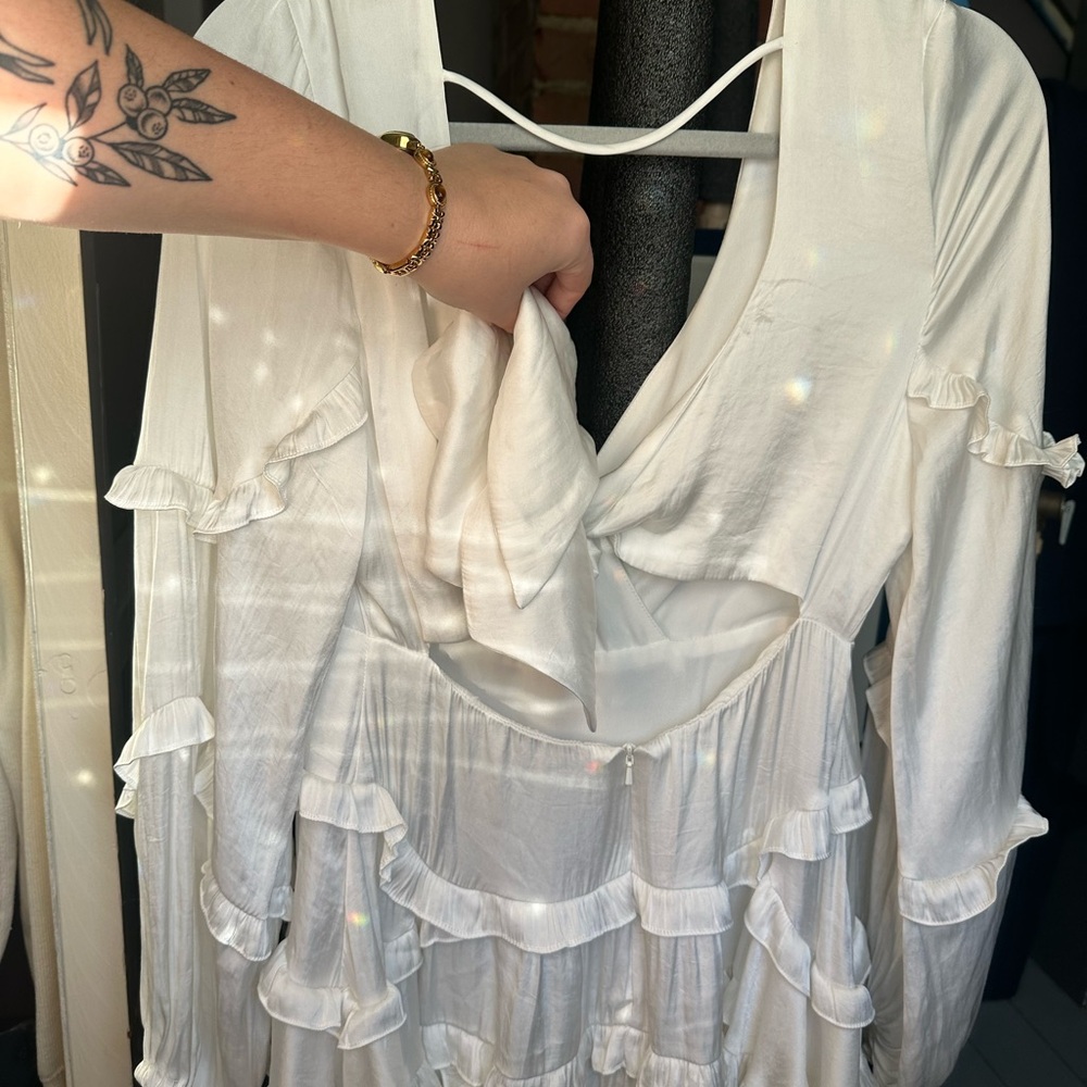 White tiered dress - Picture 3 of 8